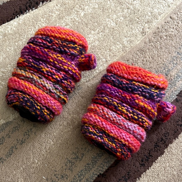 sherpa adventure gear Accessories - Vibrant Multicolor Knit Mittens